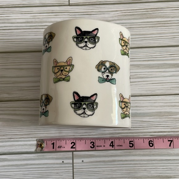 🆕 Rae Dunn | Dogs in Glasses Themed Storage Container - Picture 6 of 9